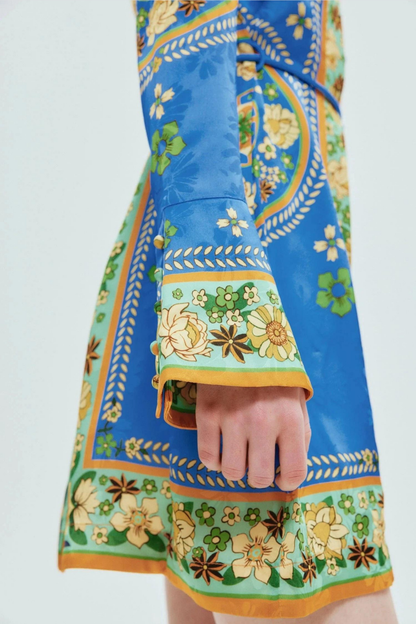 Well Tailored Dress with a Graceful Silhouette