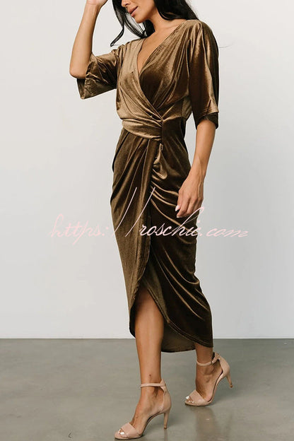 Classic Vintage & Enduringly Stylish Dress