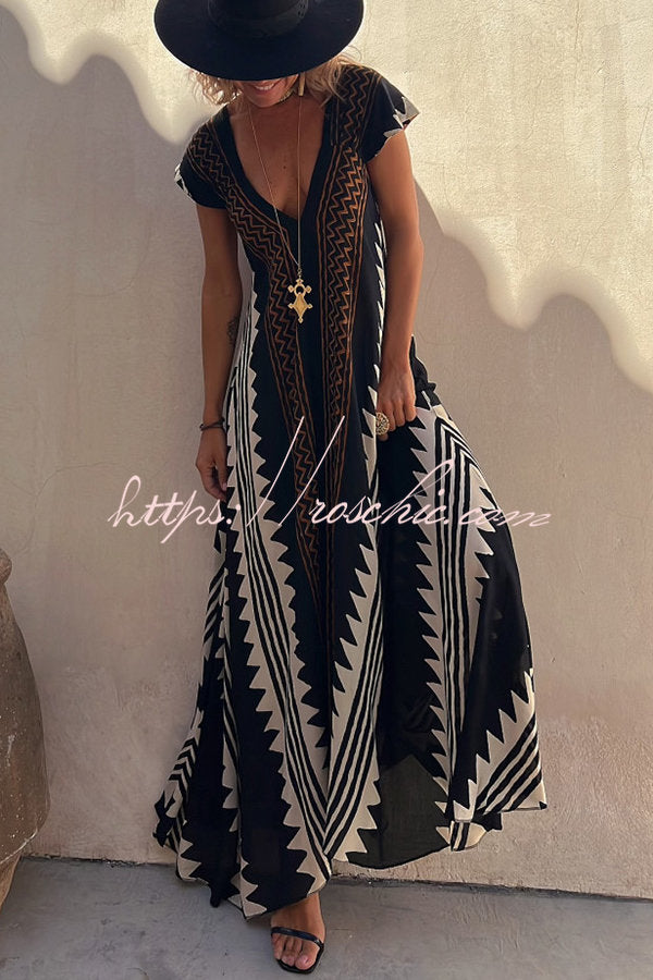 Classic Vintage & Enduringly Stylish Dress