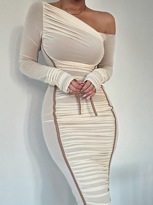Polished Dress with an Effortless Classic Look