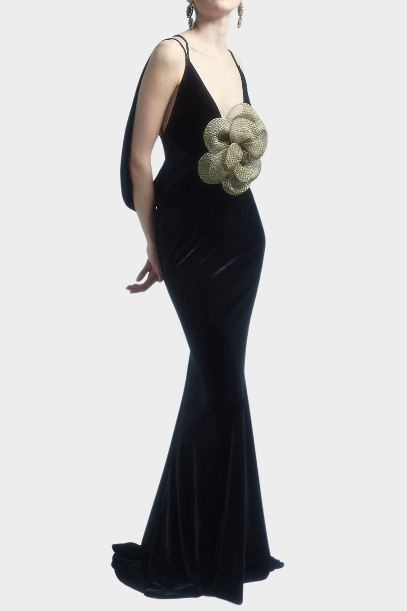A Vintage Style Dress with Delicate Timeless Details
