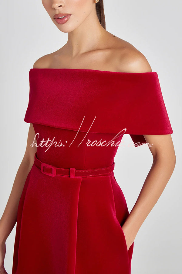 Classic Vintage Dress with a Flattering Fit