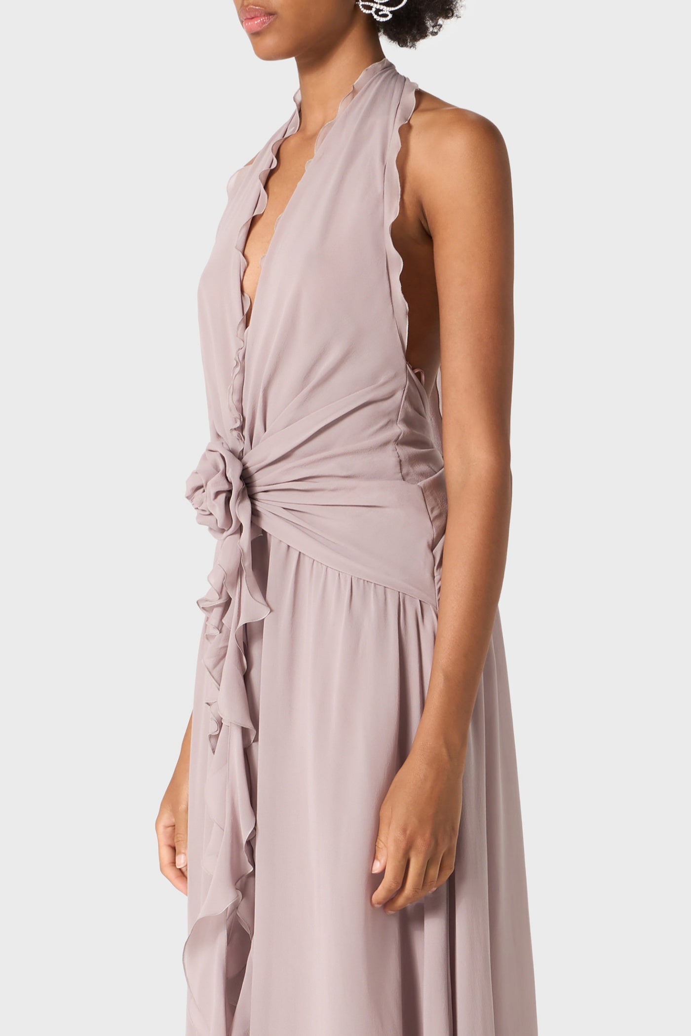 Beautifully Finished Dress in a Timeless Design