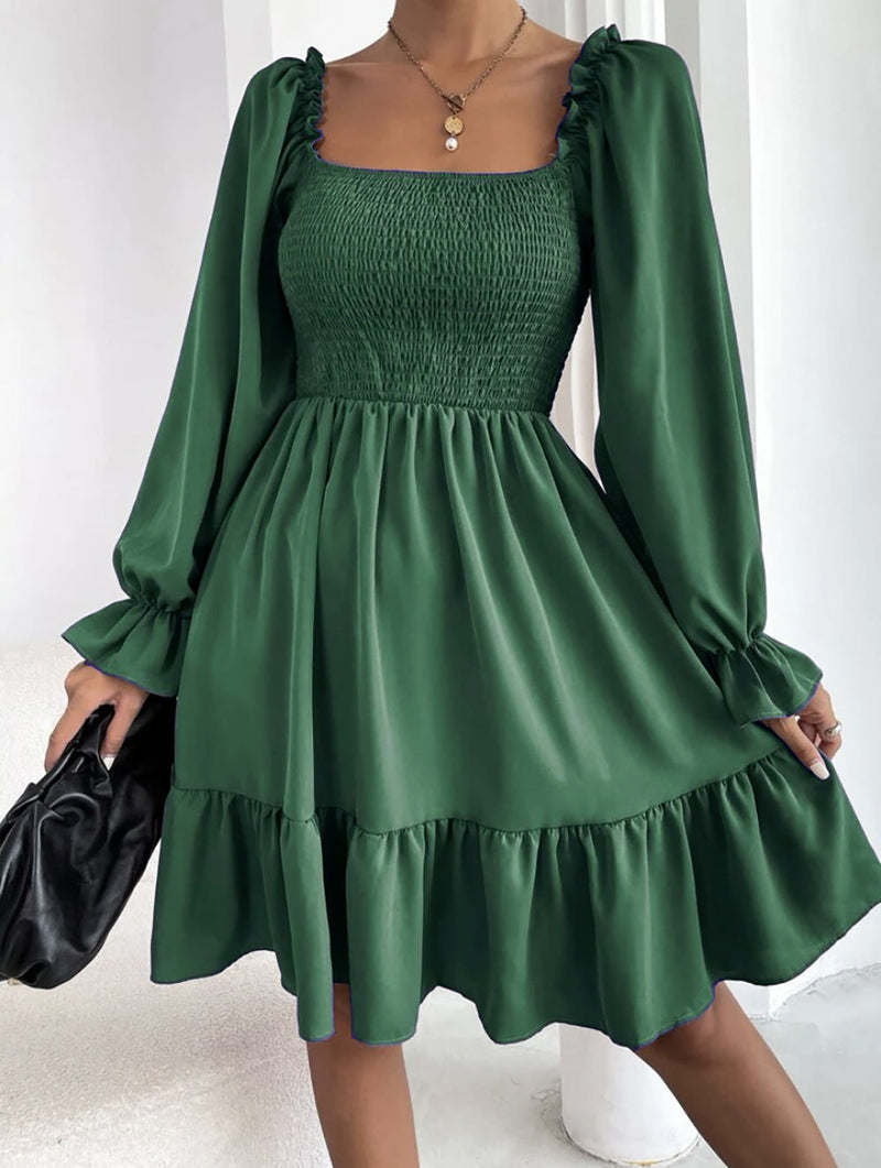 Effortlessly Elegant Dress with a Timeless Design