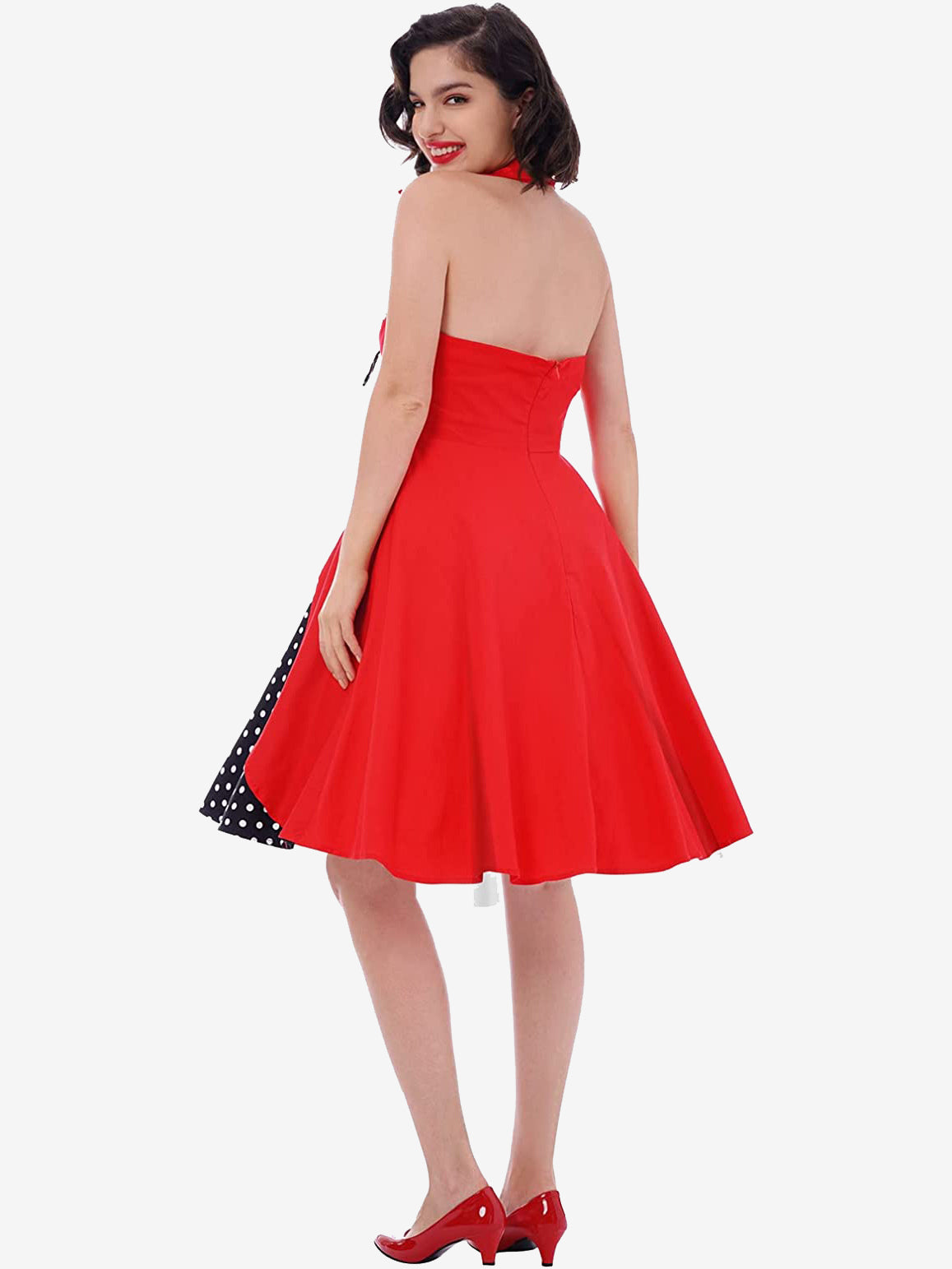 Beautifully Finished Dress in a Timeless Design