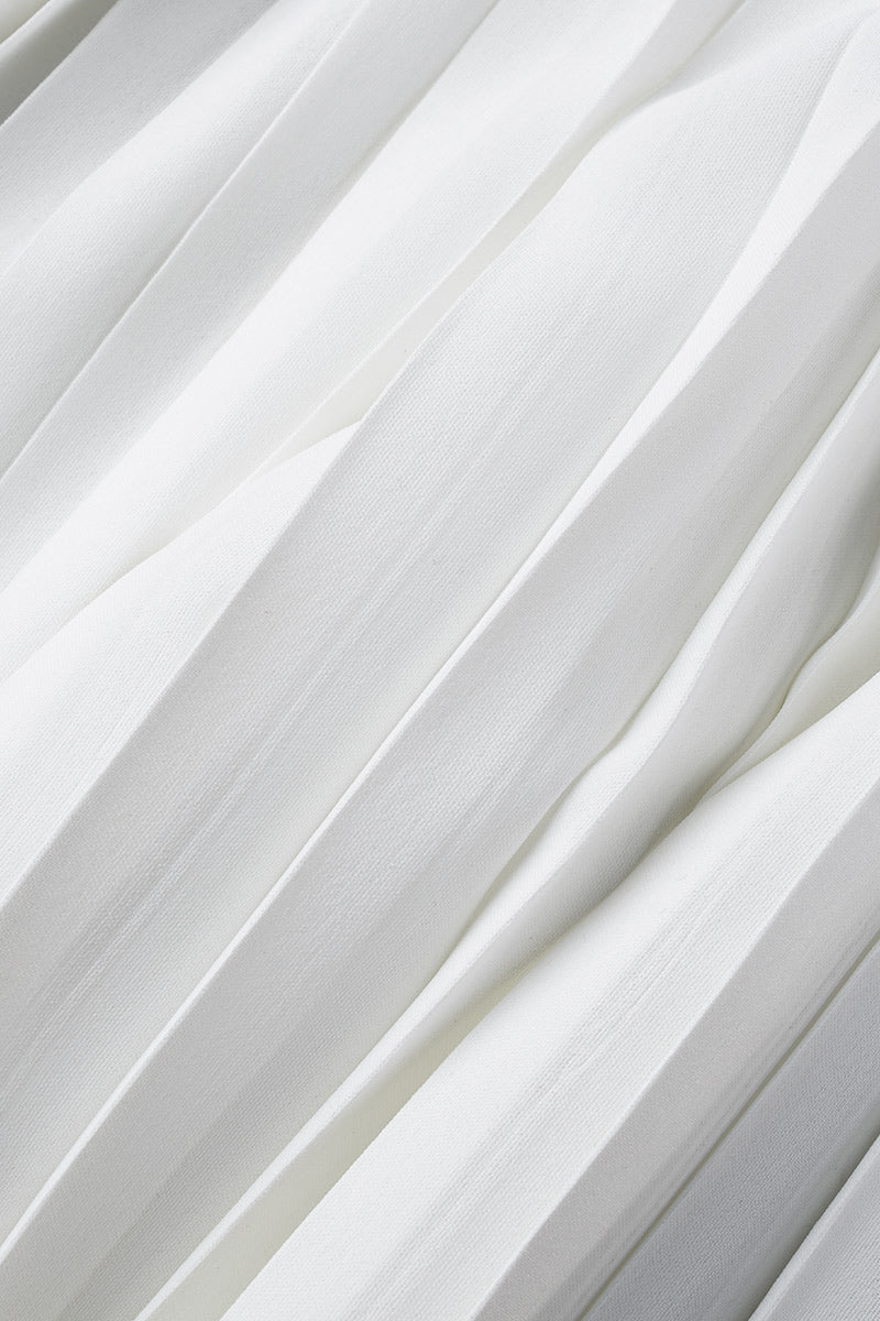 Effortlessly Elegant Garment with a Timeless Design