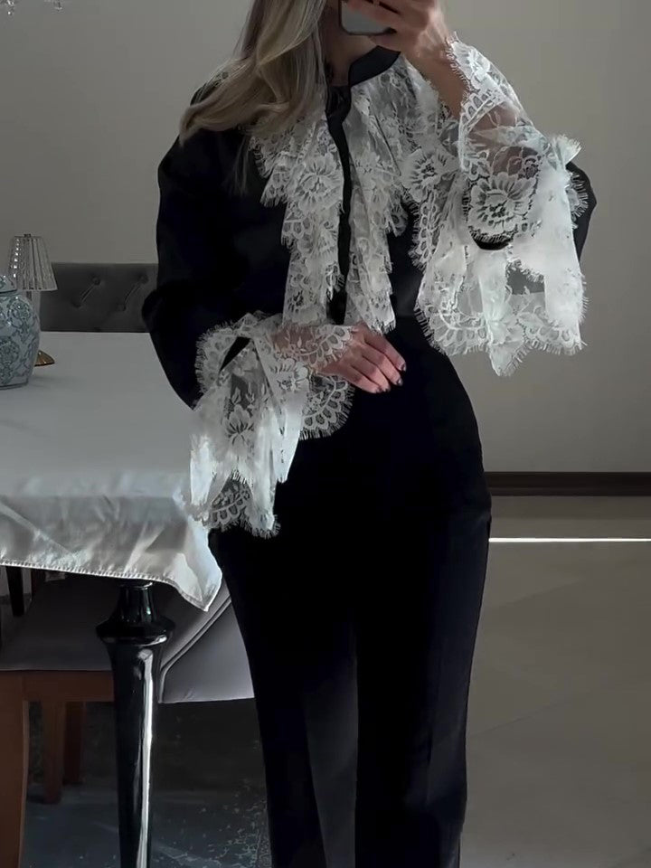 Elegantly Styled Blouse for Everyday Wear