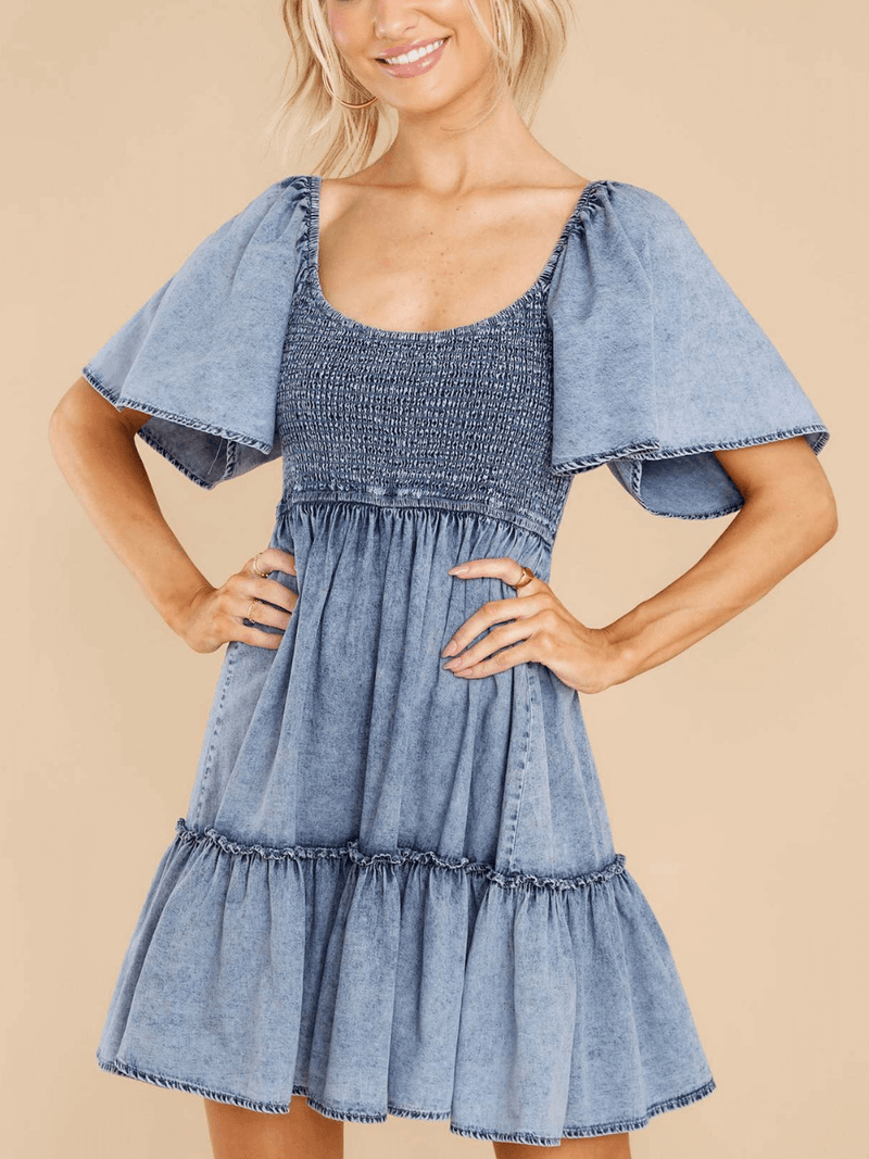 Sophisticated Dress with a Clean Classic Look