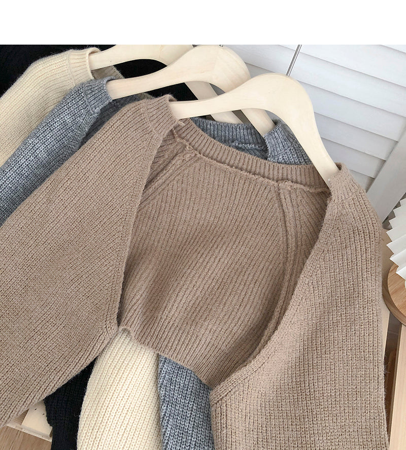 Gracefully Styled Cardigan for Any Occasion