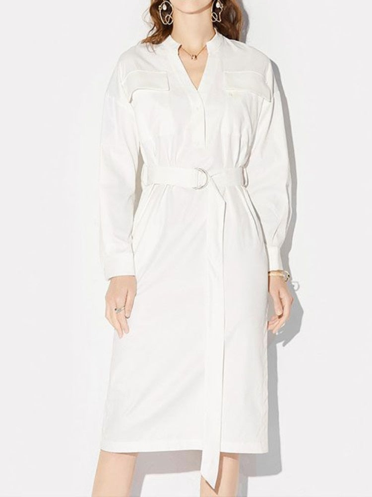 Beautifully Finished Dress in a Timeless Design