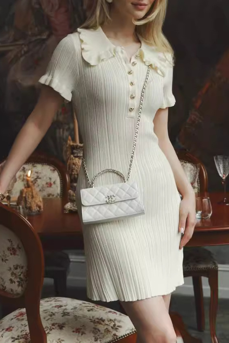 Beautifully Crafted Dress in a Classic Style