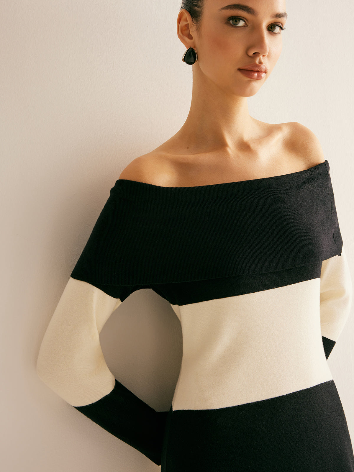 Beautifully Finished Sweater in a Timeless Design