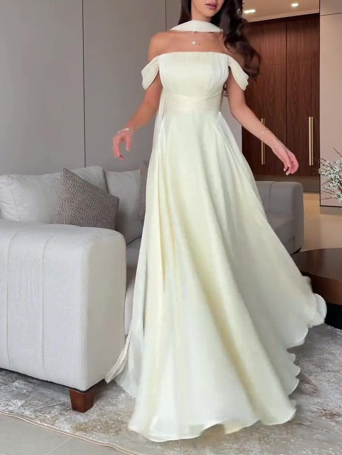 Effortlessly Elegant Garment with a Timeless Design