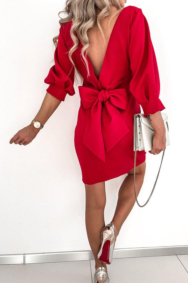 Effortlessly Elegant Dress with a Timeless Design