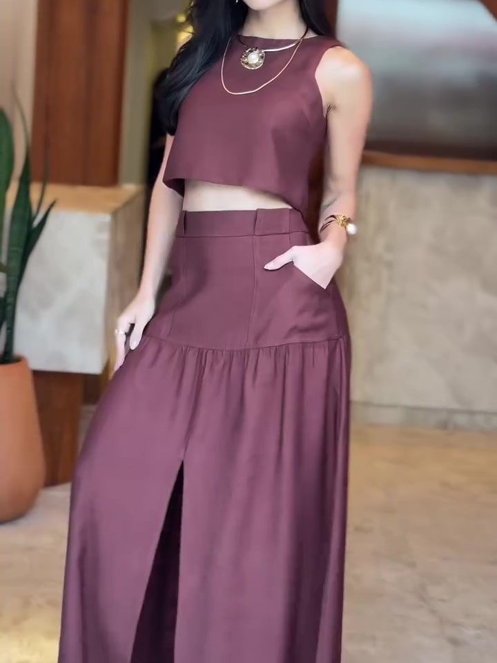A Vintage Style Top with Delicate Timeless Details