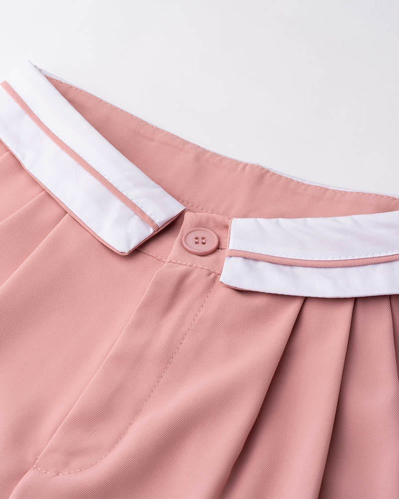 Classic Vintage Pants with a Flattering Fit