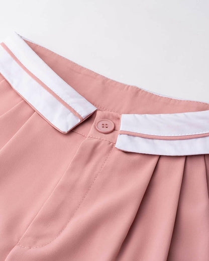Classic Vintage Pants with a Flattering Fit