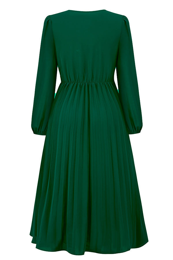 Sophisticated Dress with a Clean Classic Look