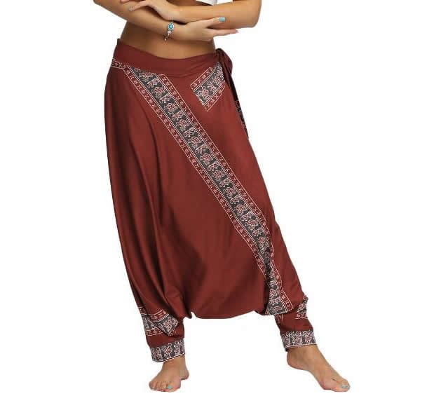 Effortlessly Elegant Pants with a Timeless Design