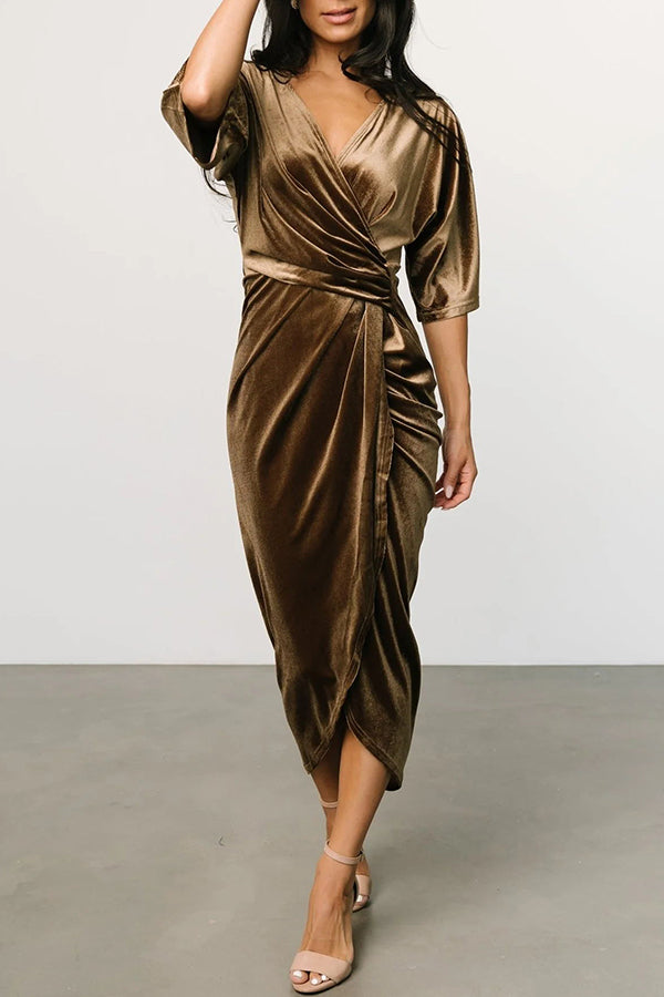 Classic Vintage & Enduringly Stylish Dress
