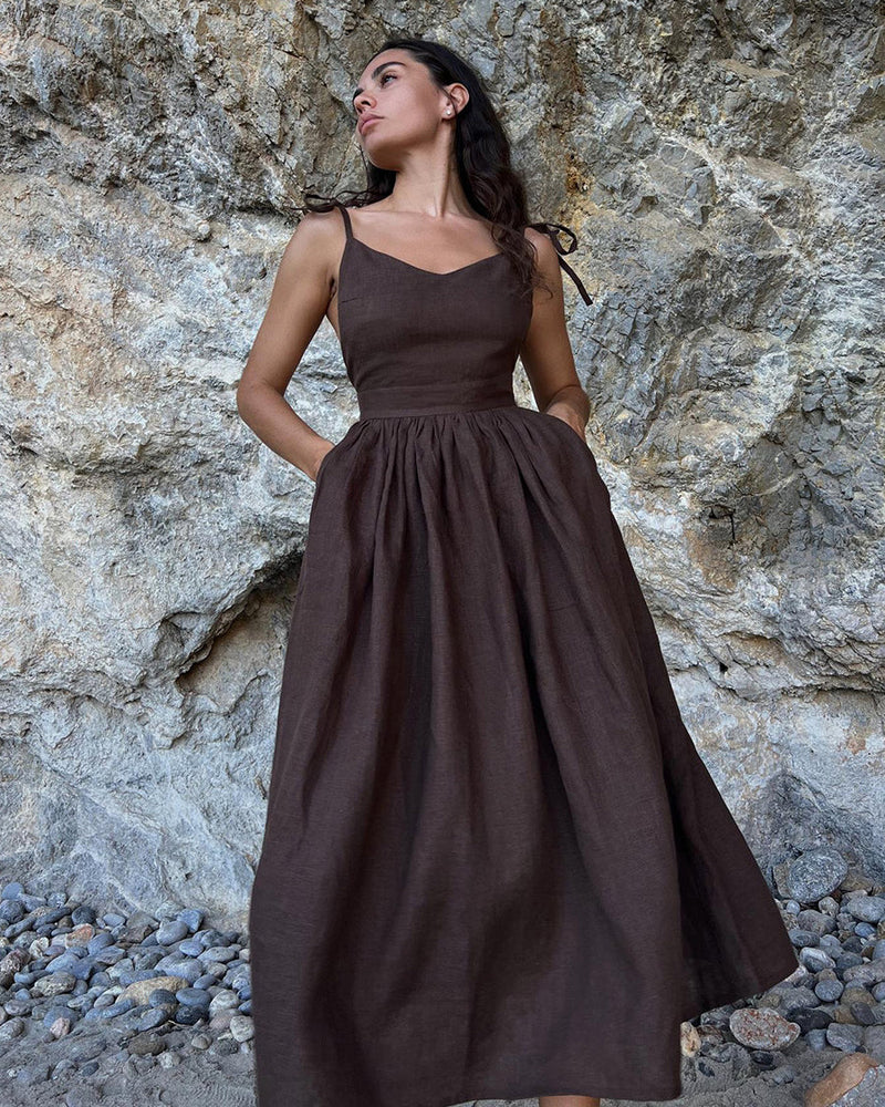 Sophisticated Dress with a Clean Classic Look