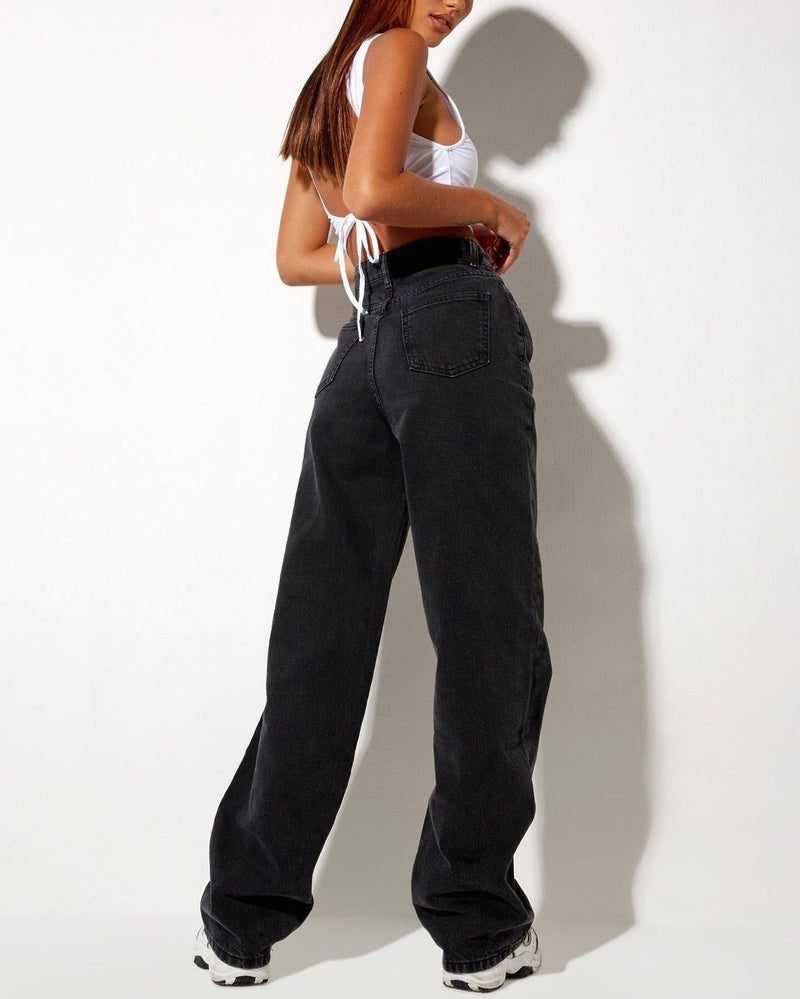 Effortlessly Elegant Pants with a Timeless Design