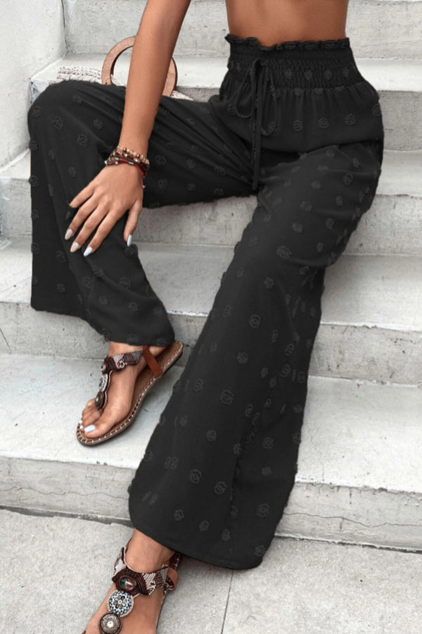 Effortlessly Elegant Trousers with a Timeless Design