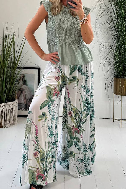 Elegantly Styled Pants for Everyday Wear