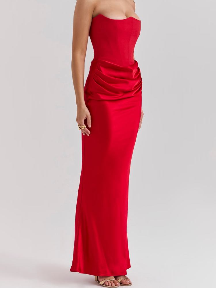 Well Tailored Dress with a Graceful Silhouette