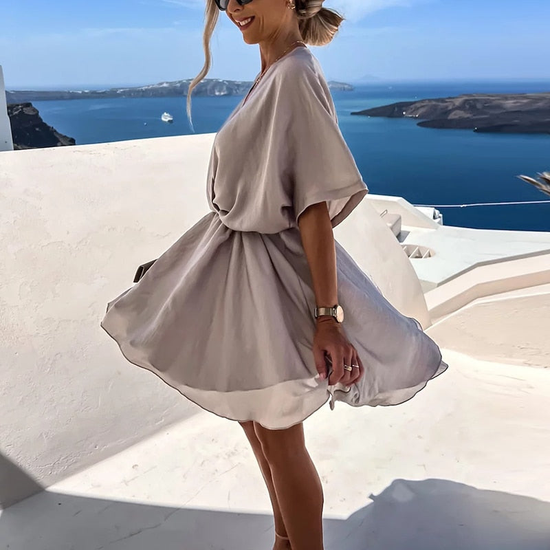 Classic Vintage & Enduringly Stylish Dress