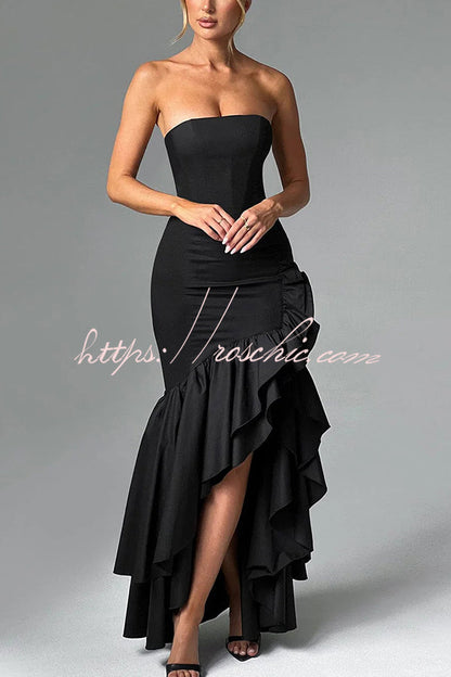 Well Tailored Dress with a Graceful Silhouette