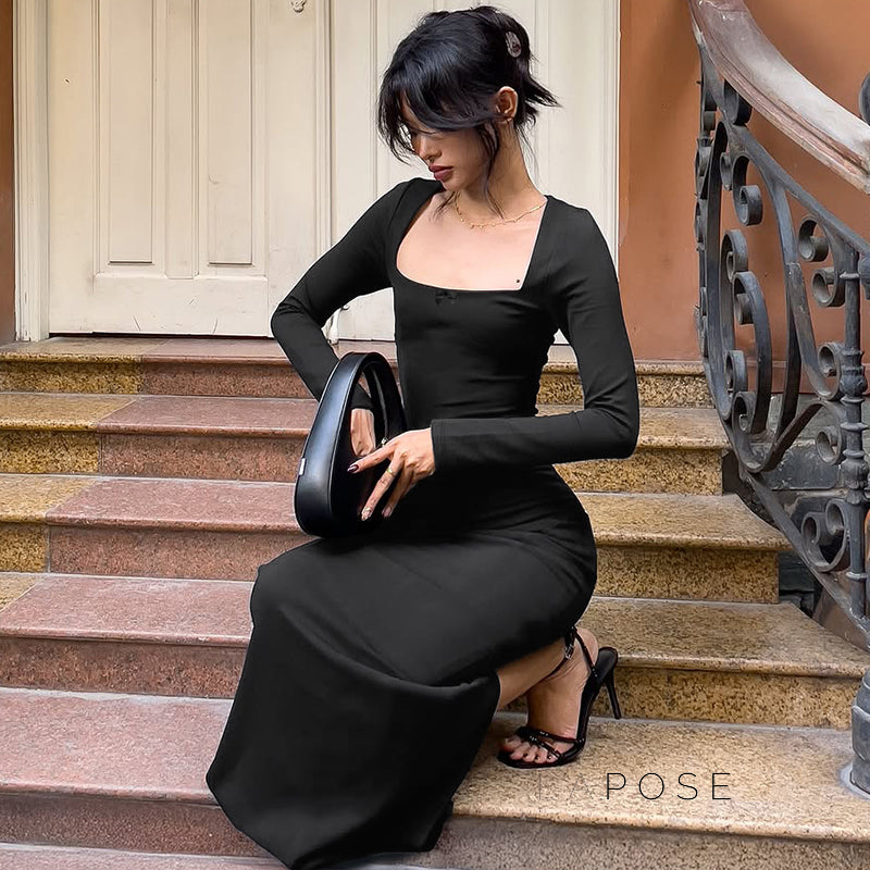 Well Tailored Dress with a Graceful Silhouette