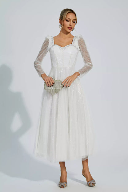Beautifully Crafted Dress in a Classic Style