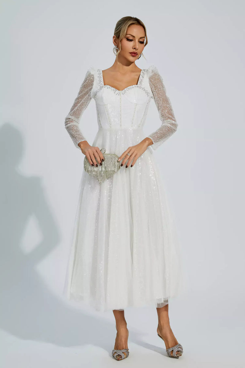 Beautifully Crafted Dress in a Classic Style