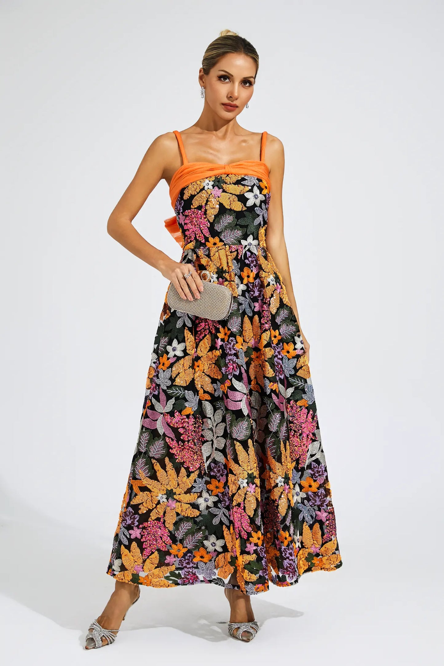 Gracefully Styled Dress for Any Occasion