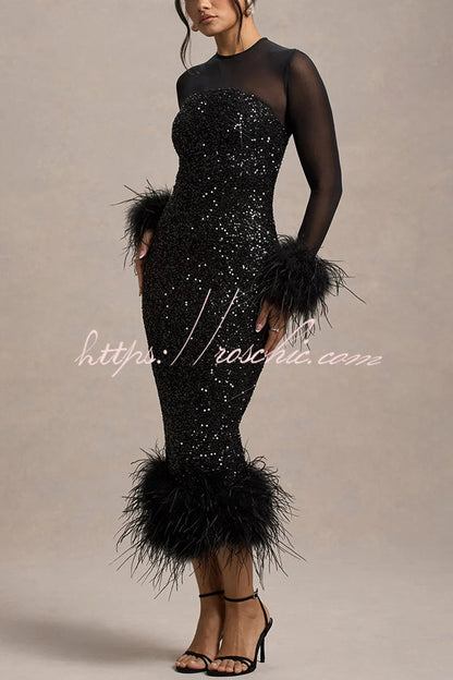Beautifully Finished Dress in a Timeless Design