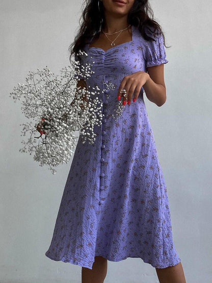 Beautifully Crafted Dress in a Classic Style