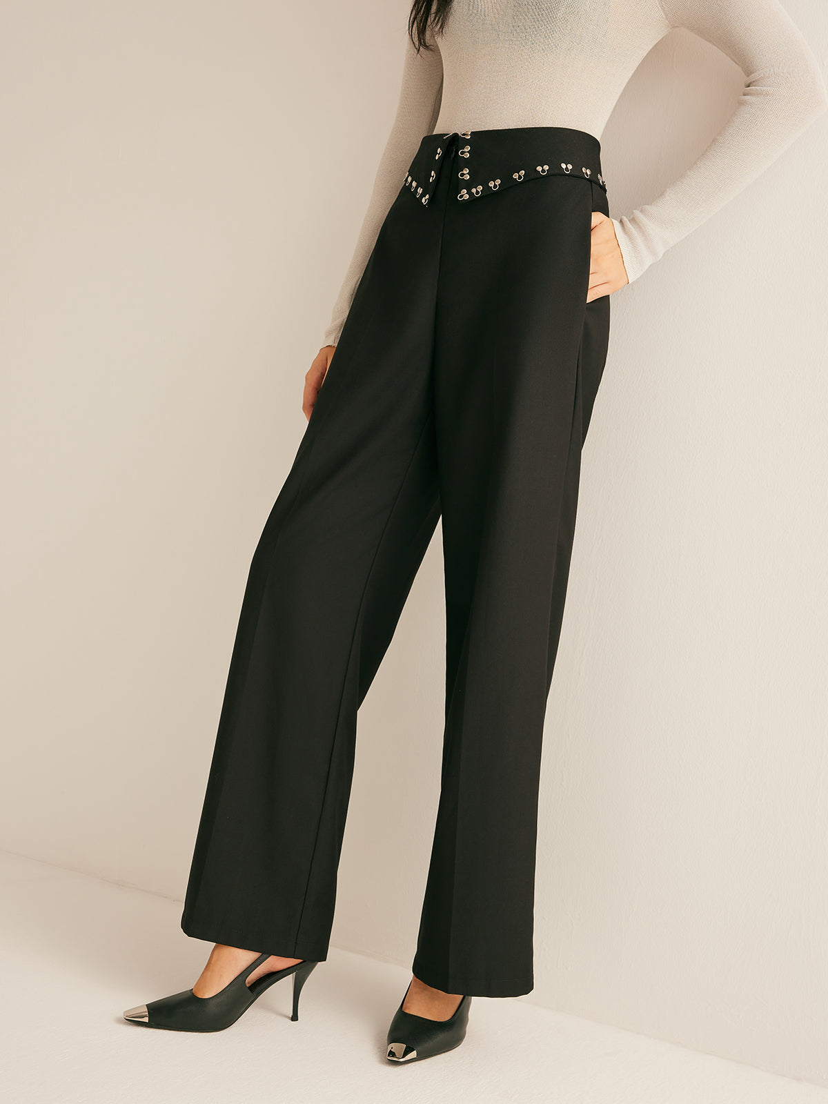 Polished Pants with an Effortless Classic Look