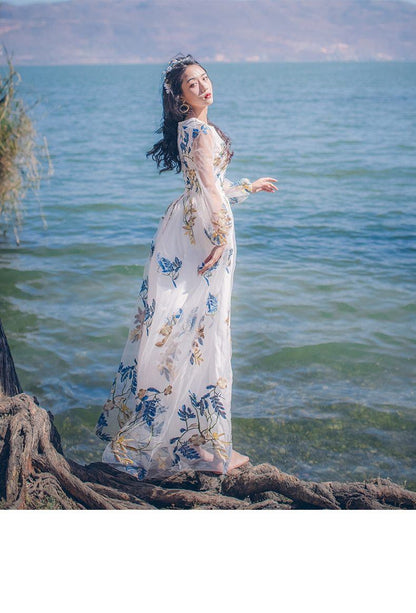 Beautifully Crafted Dress in a Classic Style