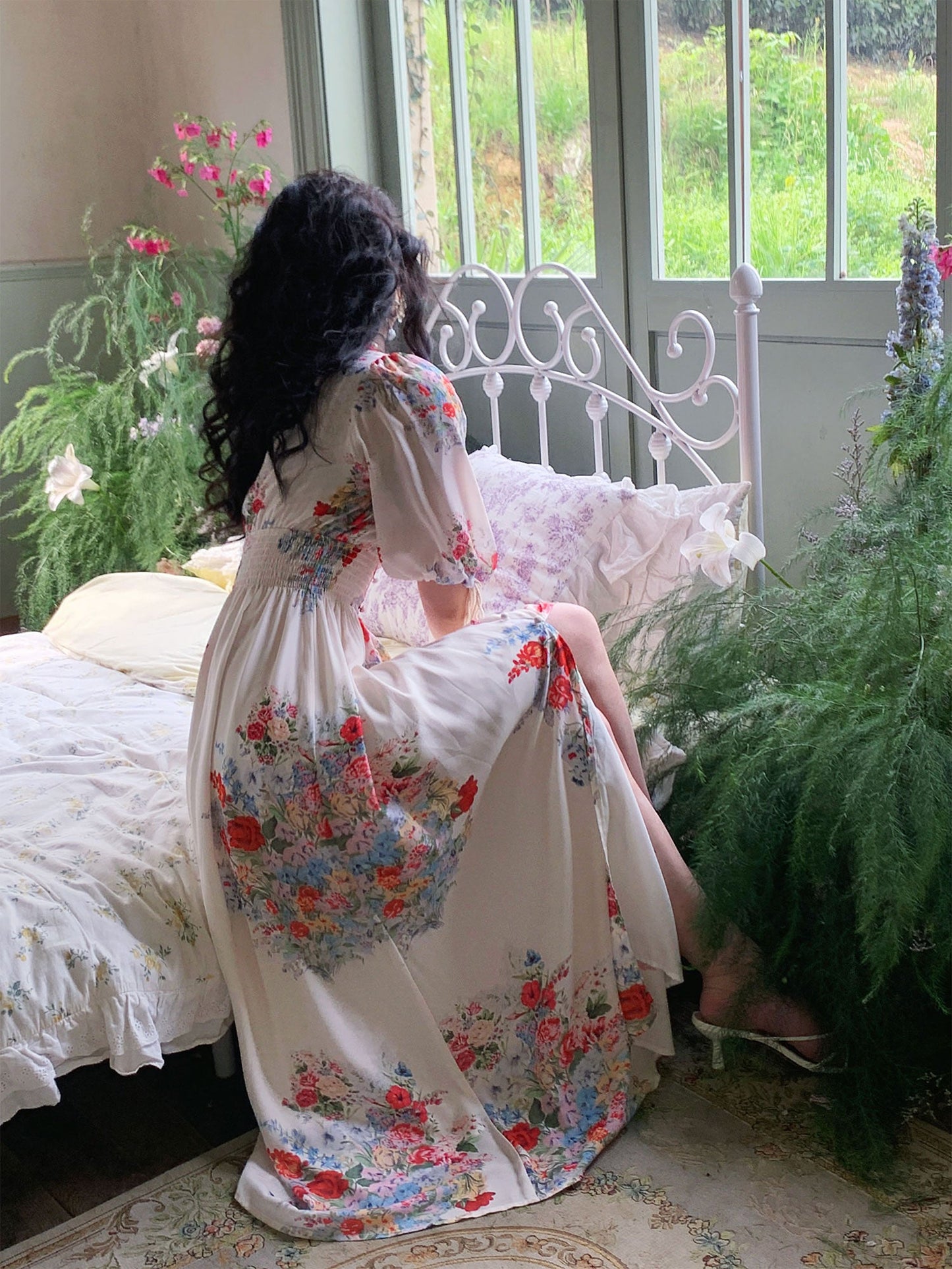 Classic Vintage & Enduringly Stylish Dress