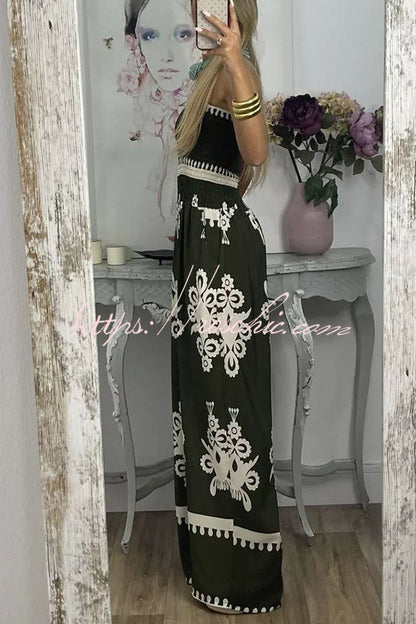 Gracefully Styled Garment for Any Occasion