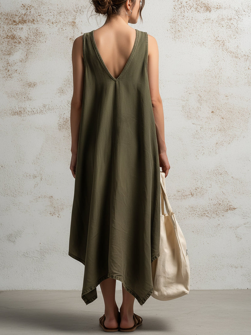 Classic Vintage Dress with a Flattering Fit