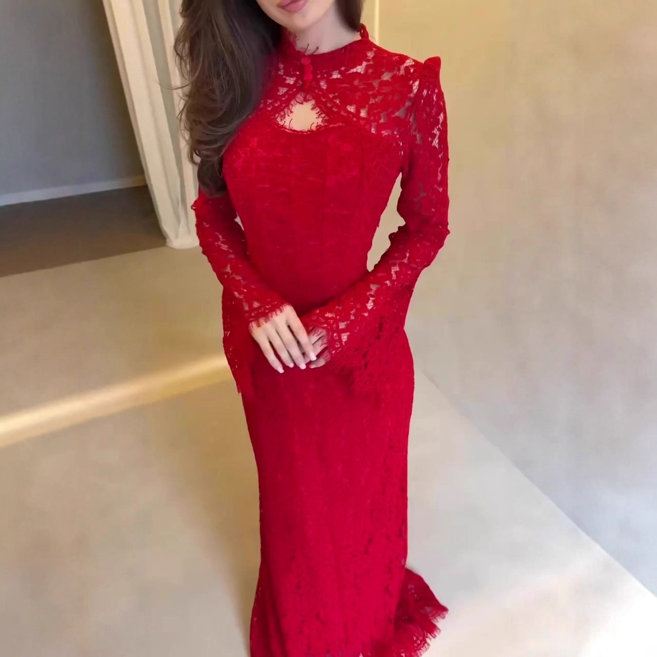 Beautifully Crafted Dress in a Classic Style