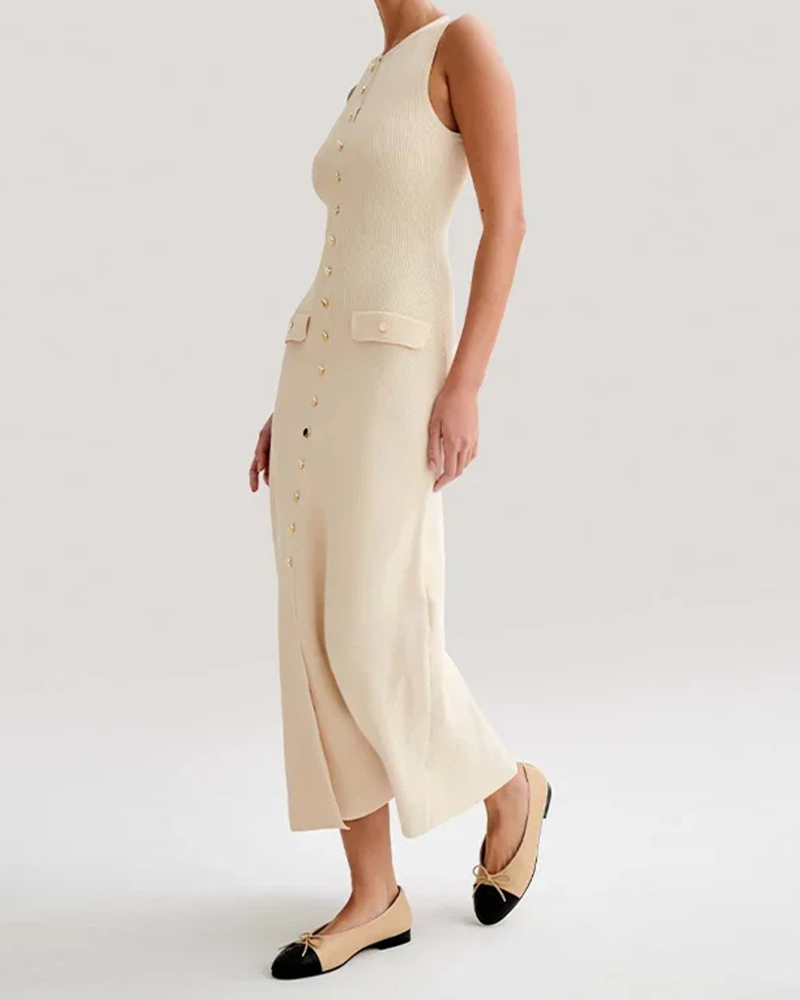 A Vintage Style Dress with Delicate Timeless Details