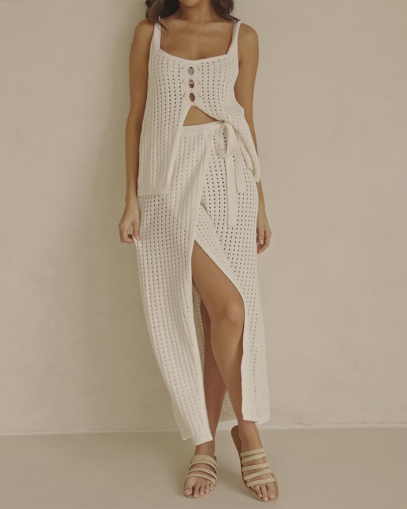 Well Tailored Garment with a Graceful Silhouette