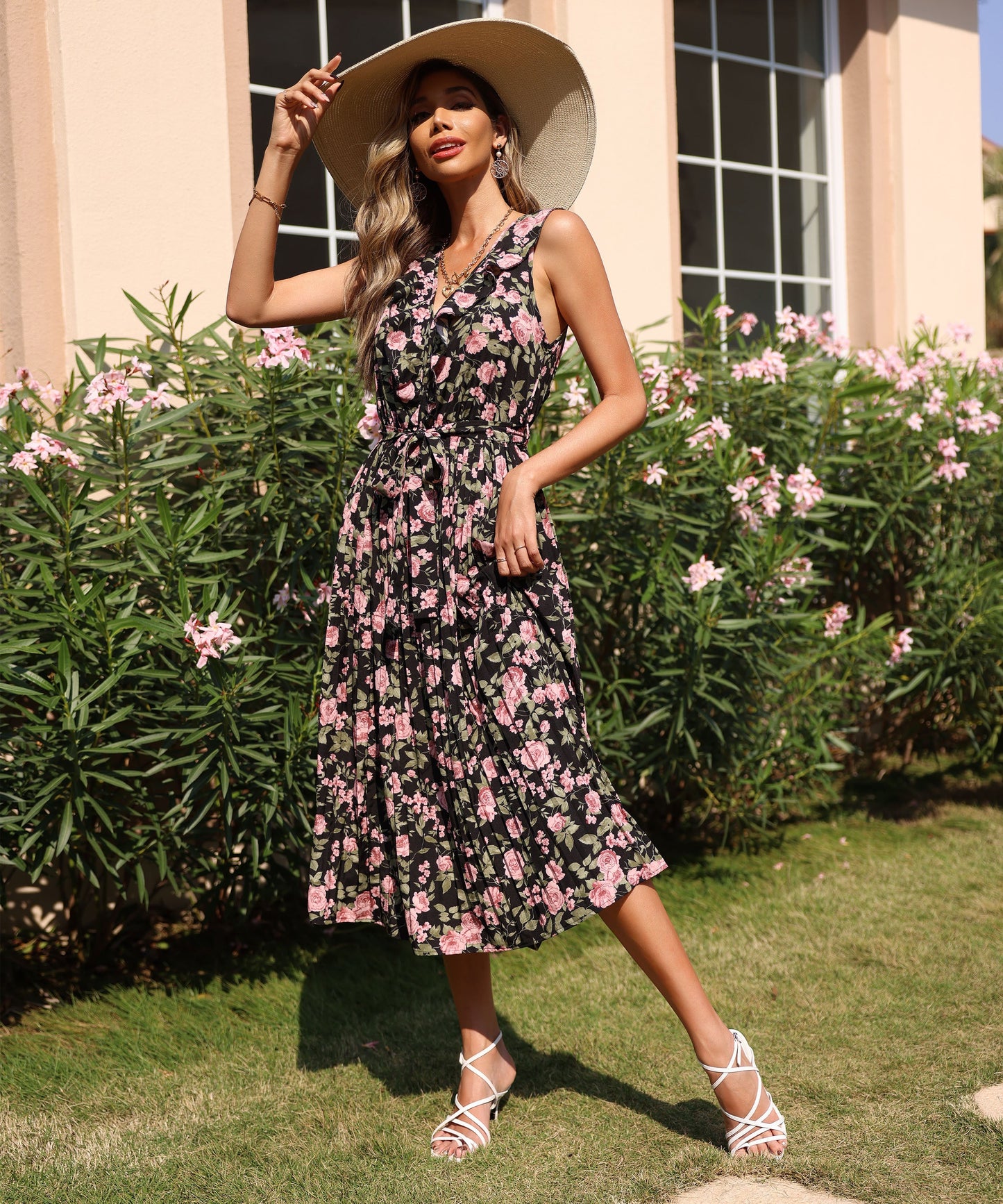 Sophisticated Dress with a Clean Classic Look