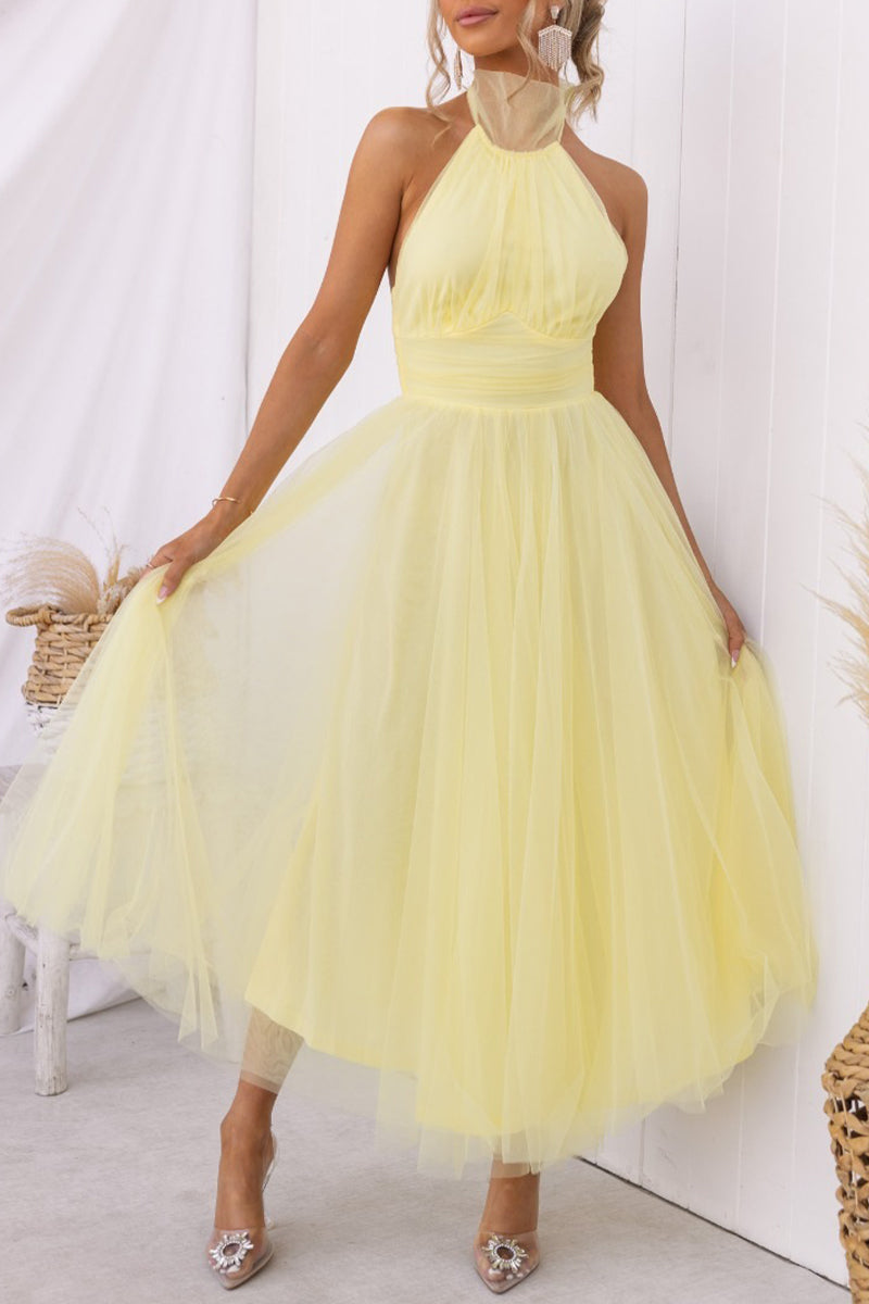 Gracefully Styled Dress for Any Occasion