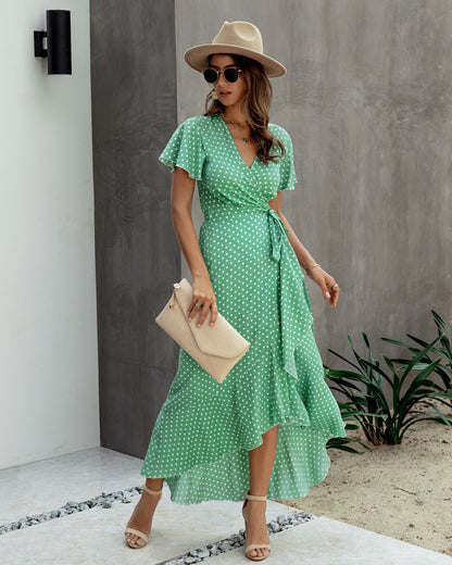 Sophisticated Dress with a Clean Classic Look