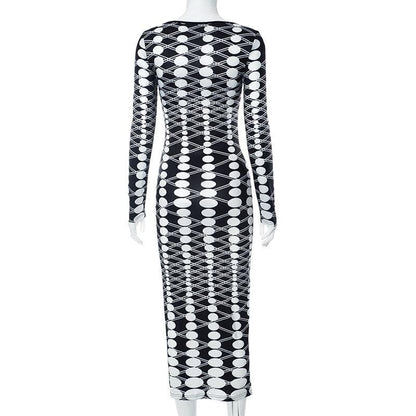 Gracefully Styled Dress for Any Occasion