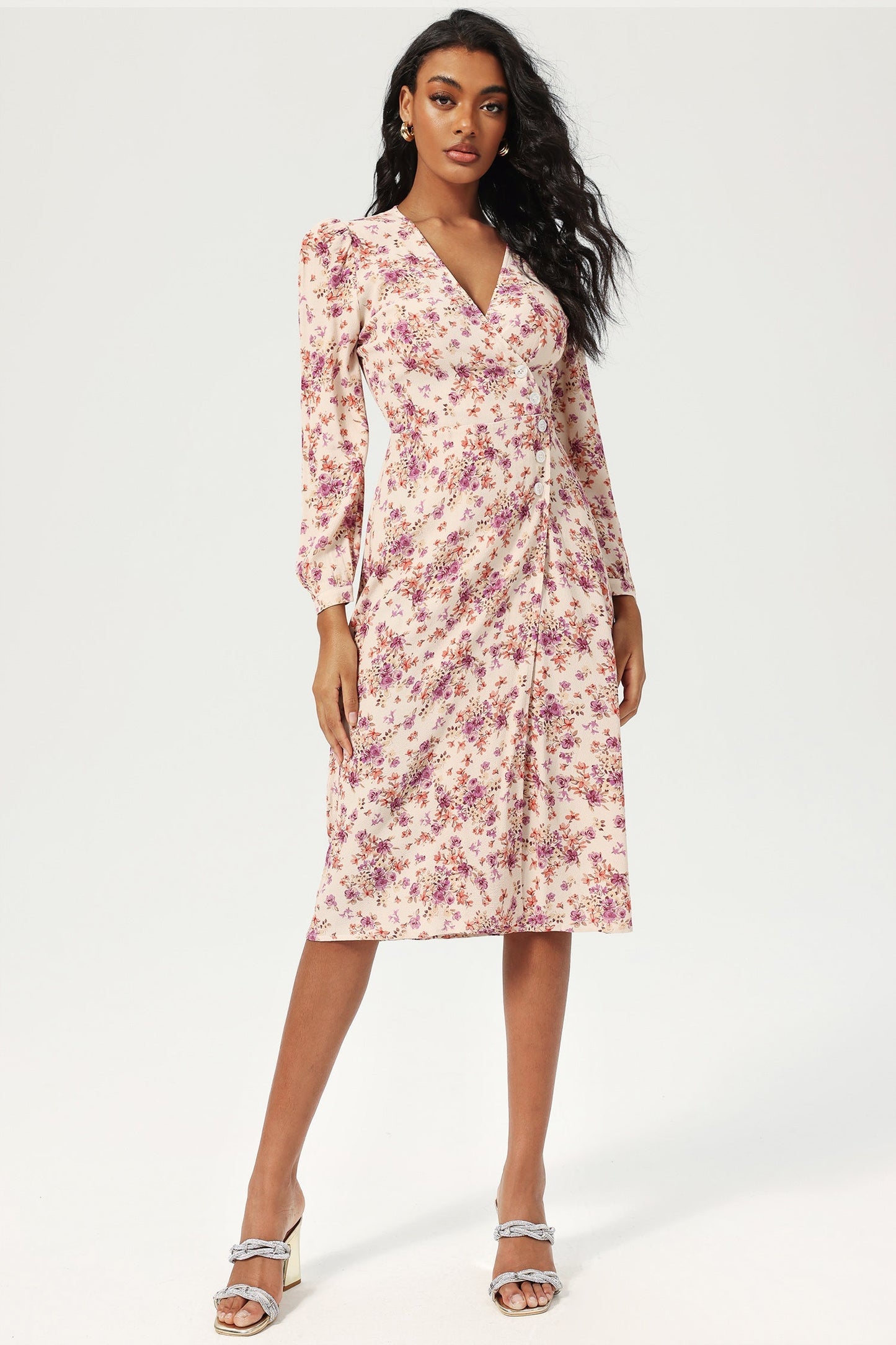 Sophisticated Dress with a Clean Classic Look